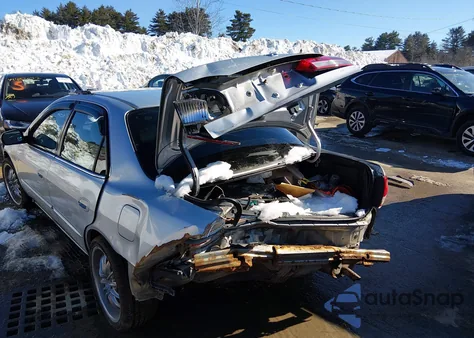 2001 Honda Accord 2.3 Lx z USA, uszkodzony, nr VIN 1HGCG66571A142597